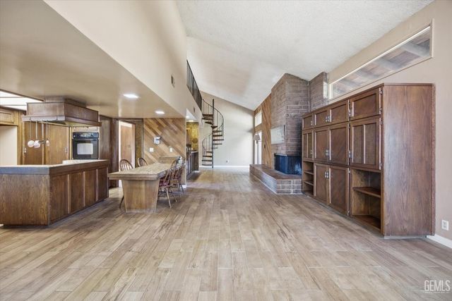 7700 Las Cruces Avenue, Bakersfield, CA 93309