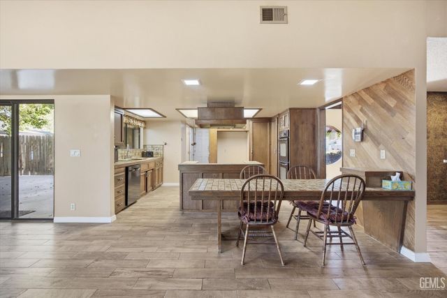 7700 Las Cruces Avenue, Bakersfield, CA 93309