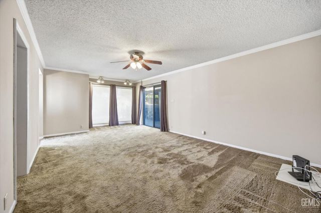 7700 Las Cruces Avenue, Bakersfield, CA 93309