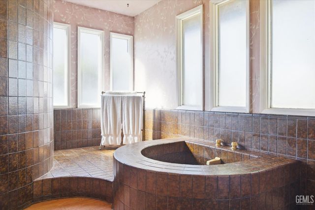 7700 Las Cruces Avenue, Bakersfield, CA 93309