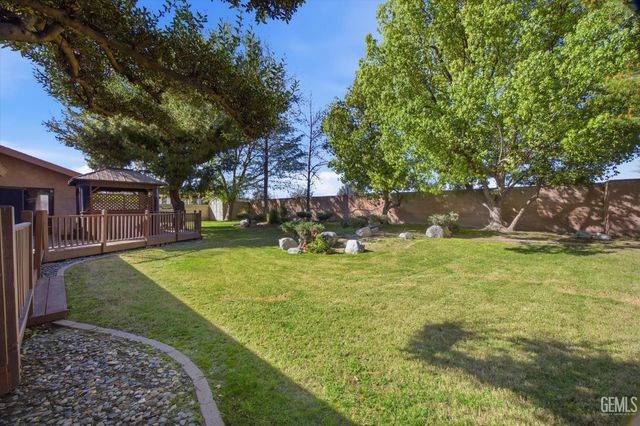 7700 Las Cruces Avenue, Bakersfield, CA 93309