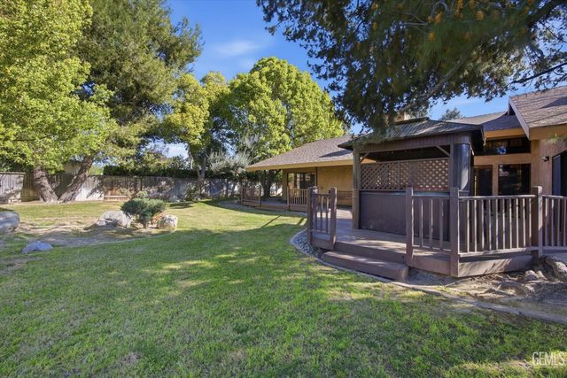 7700 Las Cruces Avenue, Bakersfield, CA 93309