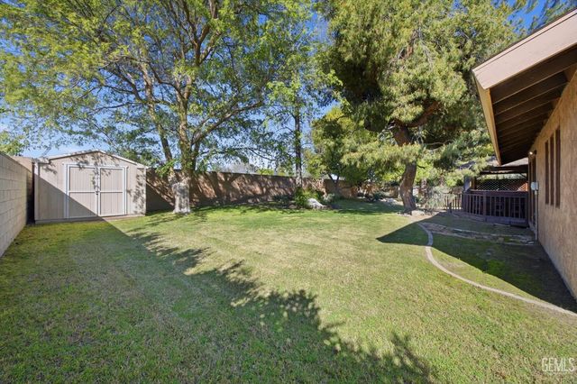7700 Las Cruces Avenue, Bakersfield, CA 93309