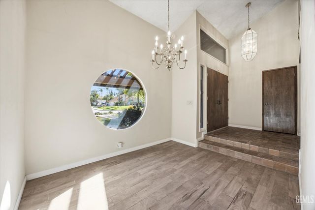 7700 Las Cruces Avenue, Bakersfield, CA 93309