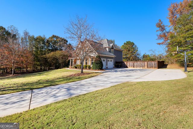 180 Burkwood Court, Fayetteville, GA 30215