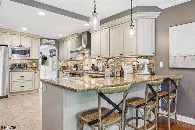22 Thomas Ter, Wayne Twp., NJ 07470