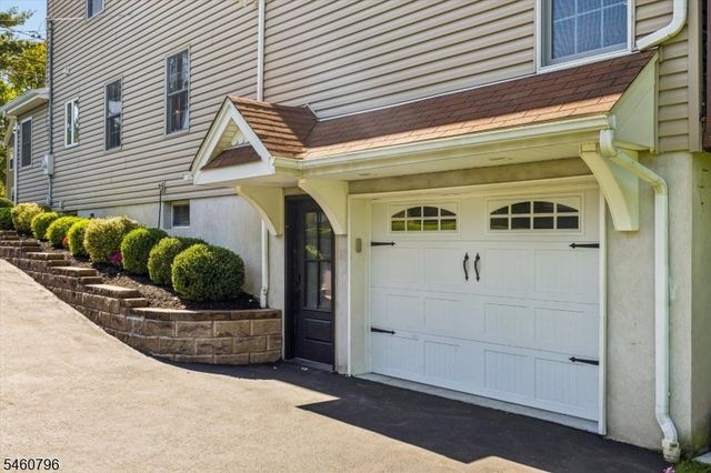 22 Thomas Ter, Wayne Twp., NJ 07470