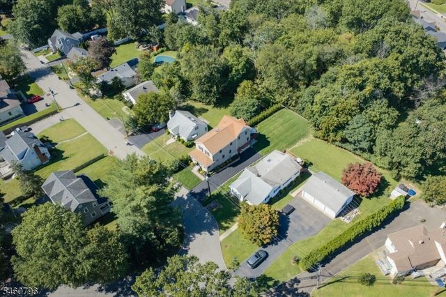 22 Thomas Ter, Wayne Twp., NJ 07470