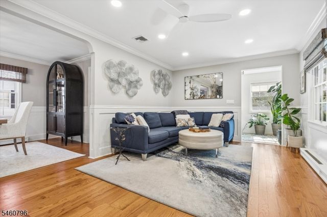22 Thomas Ter, Wayne Twp., NJ 07470