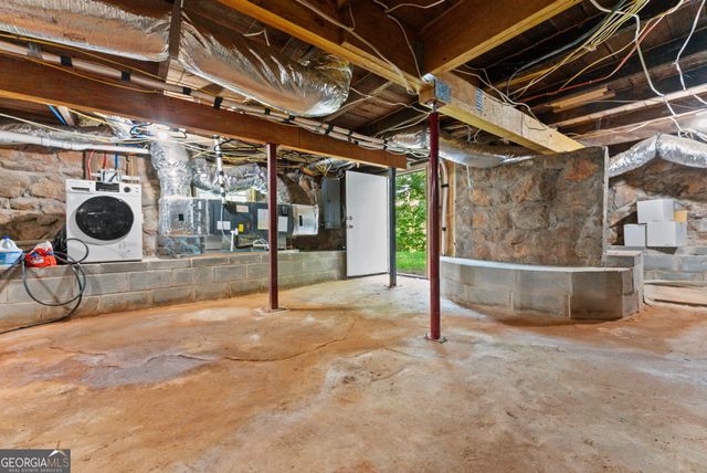 973 Floyd Road, Danielsville, GA 30633