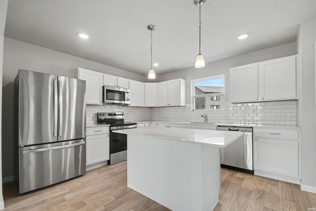 52070 Olympus Pass, Granger, IN 46530