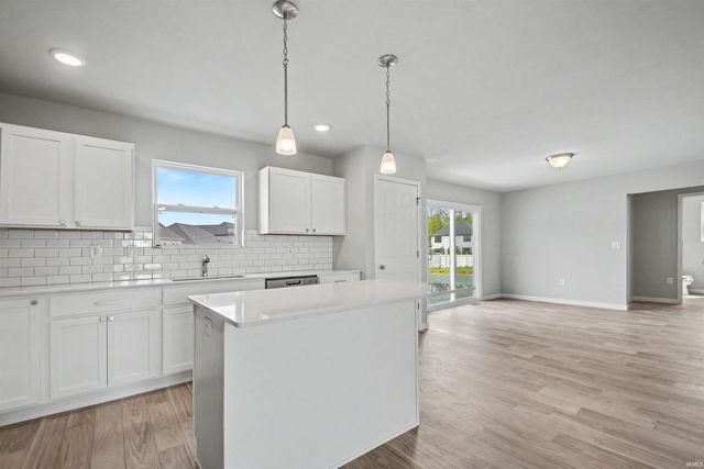 52070 Olympus Pass, Granger, IN 46530