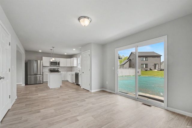 52070 Olympus Pass, Granger, IN 46530