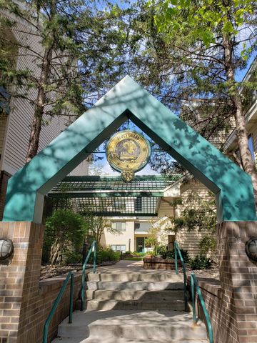 7631 Edinborough Way 5216, Edina, MN 55435