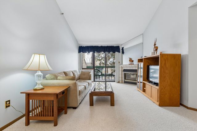 7631 Edinborough Way 5216, Edina, MN 55435