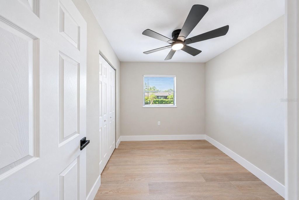 Image 16 of property listing at 4925 ELESE STREET, Orlando, FL 32811