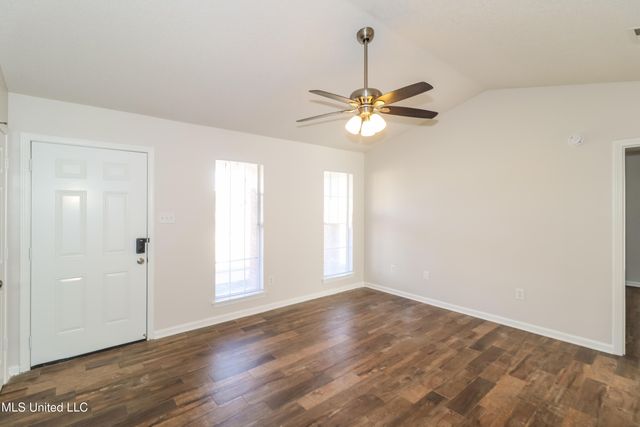 6213 Magnolia Lakes Drive, Olive Branch, MS 38654