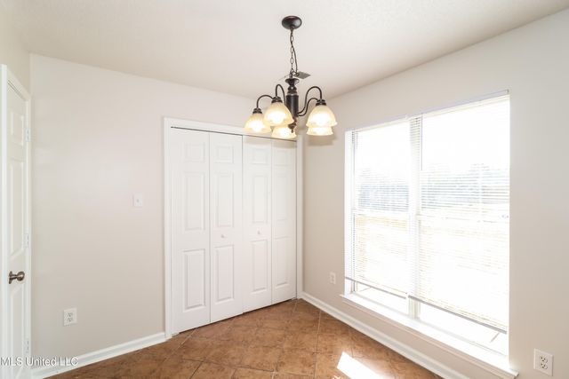 6213 Magnolia Lakes Drive, Olive Branch, MS 38654