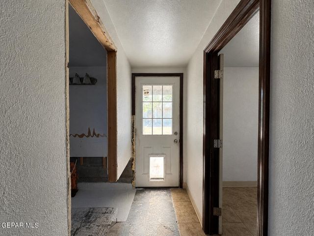412 Friona Drive, Socorro, TX 79927
