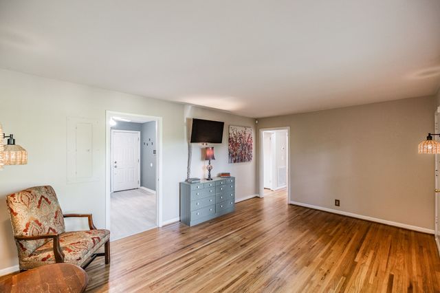 3908 Creekside Dr, Nashville, TN 37211