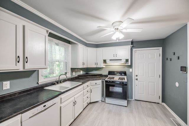 3908 Creekside Dr, Nashville, TN 37211