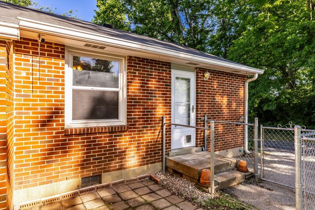 3908 Creekside Dr, Nashville, TN 37211