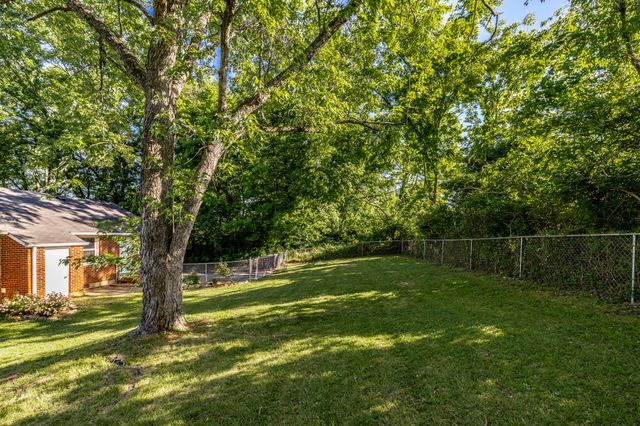 3908 Creekside Dr, Nashville, TN 37211