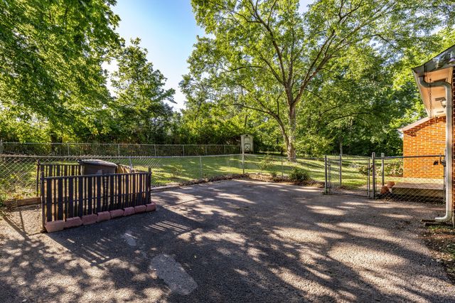 3908 Creekside Dr, Nashville, TN 37211