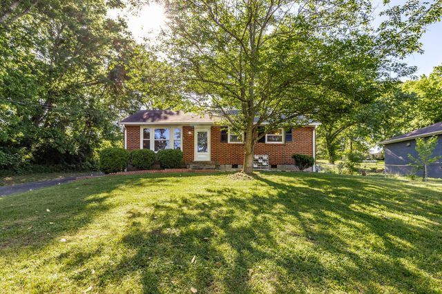 3908 Creekside Dr, Nashville, TN 37211