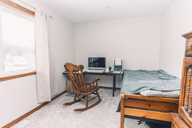 715 Jenks Avenue SW, Cokato, MN 55321