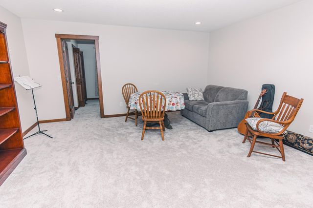 715 Jenks Avenue SW, Cokato, MN 55321