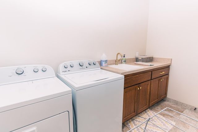 715 Jenks Avenue SW, Cokato, MN 55321