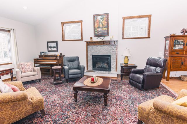 715 Jenks Avenue SW, Cokato, MN 55321