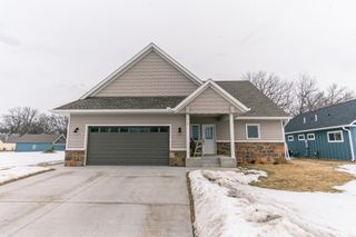 715 Jenks Avenue SW, Cokato, MN 55321