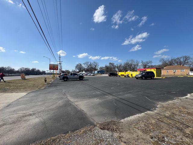 2900 E Ridge Road, Lake Station, IN 46405