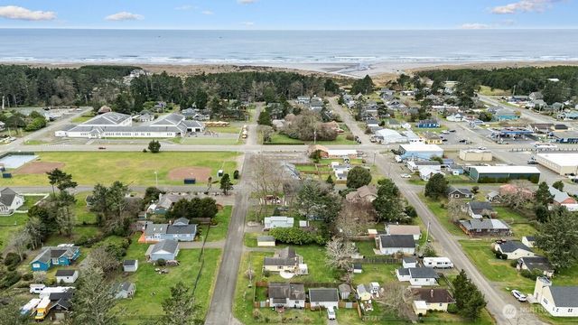 1707 258th Place, Ocean Park, WA 98640