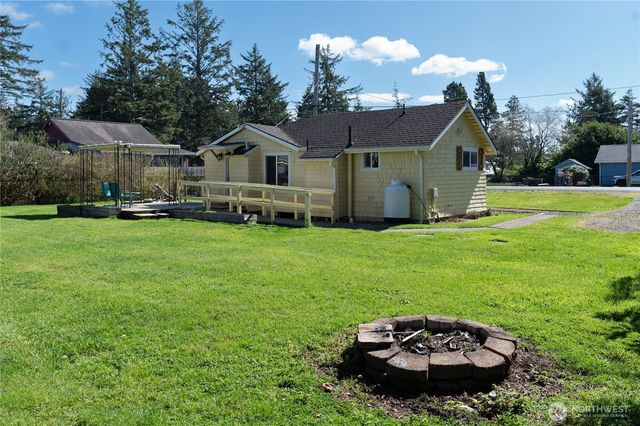 1707 258th Place, Ocean Park, WA 98640