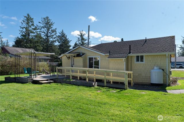 1707 258th Place, Ocean Park, WA 98640