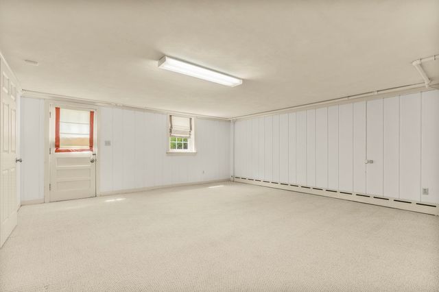 406 COLLEGE CIR, Staunton, VA 24401