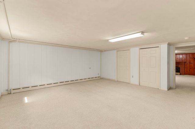 406 COLLEGE CIR, Staunton, VA 24401