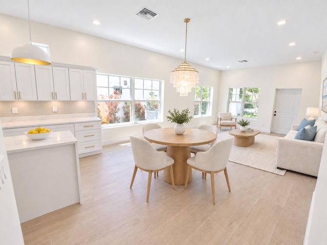 520 38TH Street, West Palm Beach, FL 33407