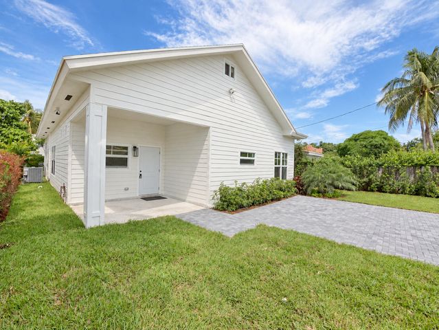 520 38TH Street, West Palm Beach, FL 33407