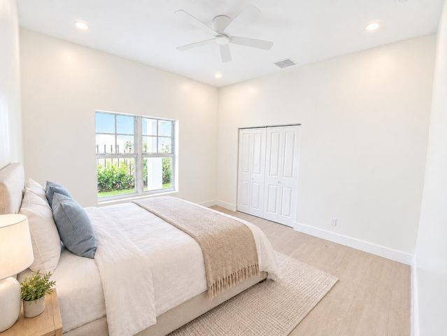 520 38TH Street, West Palm Beach, FL 33407