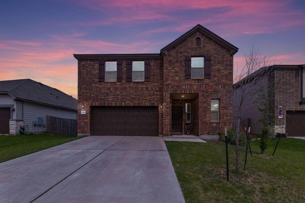 1916 Dragonfly LOOP, Bastrop, TX 78602