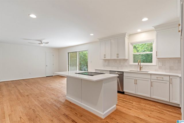 2308 HAWKSBURY LANE, Hoover, AL 35226