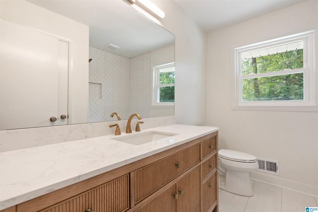 2308 HAWKSBURY LANE, Hoover, AL 35226