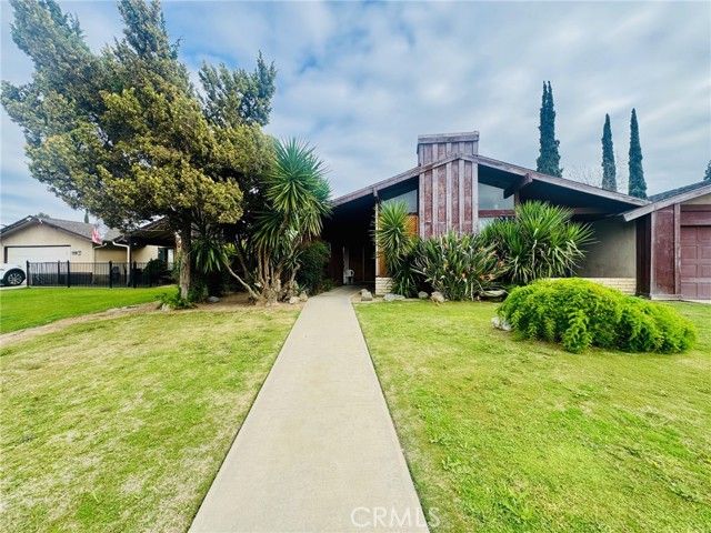 4300 Garnsey, Bakersfield, CA 93309