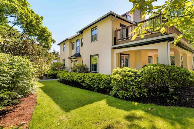 17 Chesham Road, Brookline, MA 02445