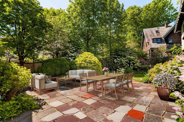 17 Chesham Road, Brookline, MA 02445