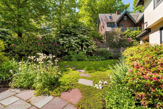 17 Chesham Road, Brookline, MA 02445